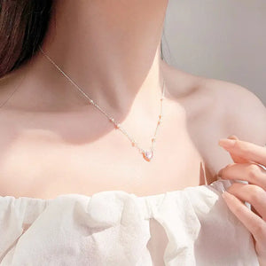 Dainty Pearl Heart Pendant Necklace