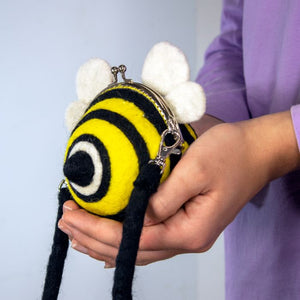 Bumble Bee Critter Clutch